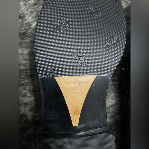 Authentic CHANEL Black Patent Gold Chain Loafer. Size 37 - Picture 11 of 14